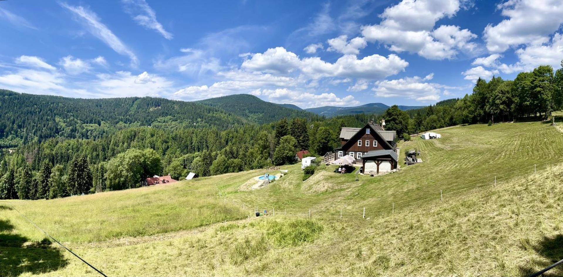 Chata Hubertka Krkonose Vítkovice المظهر الخارجي الصورة